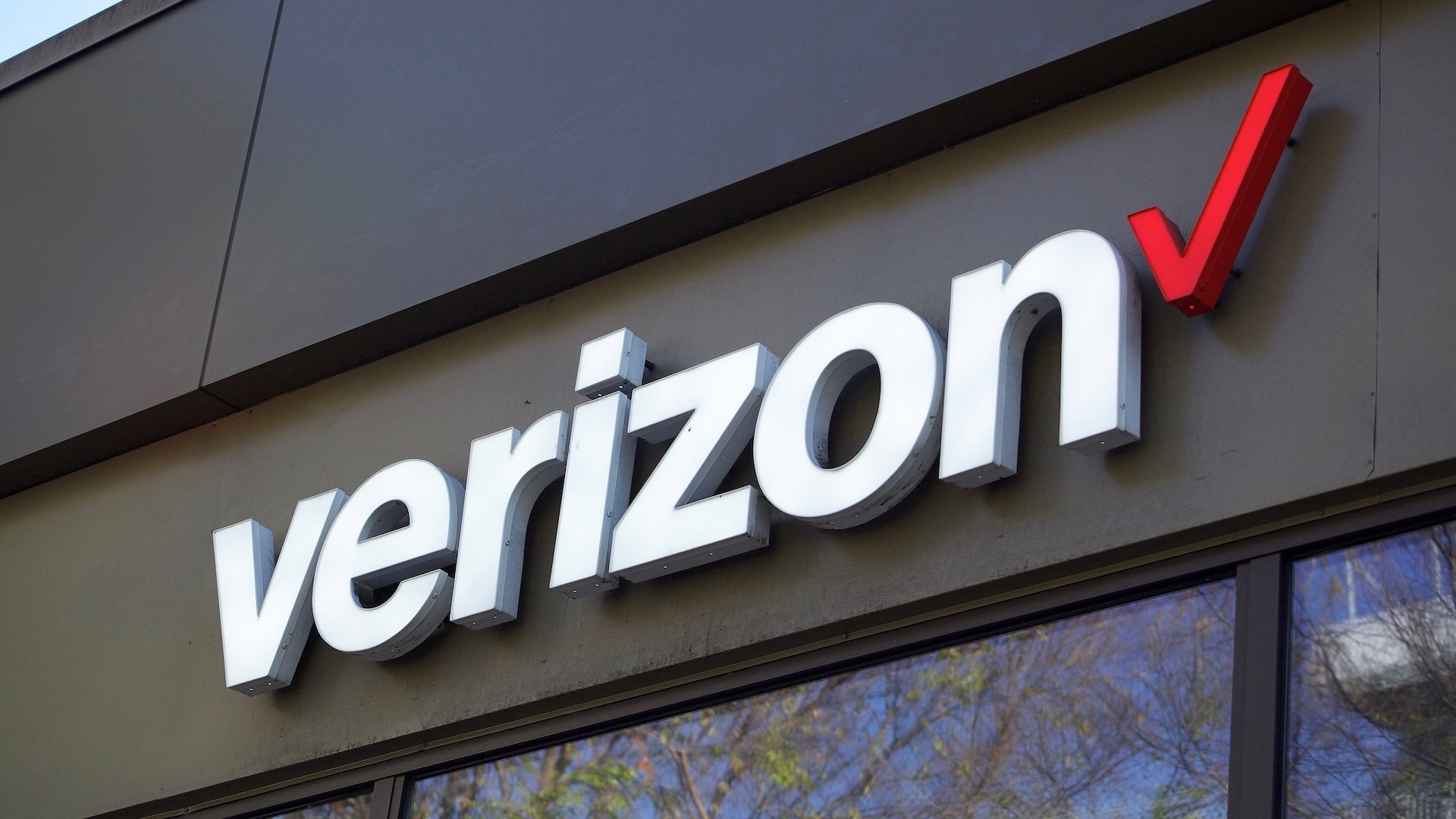 Your Verizon Bill Just Got a Little More Expensive