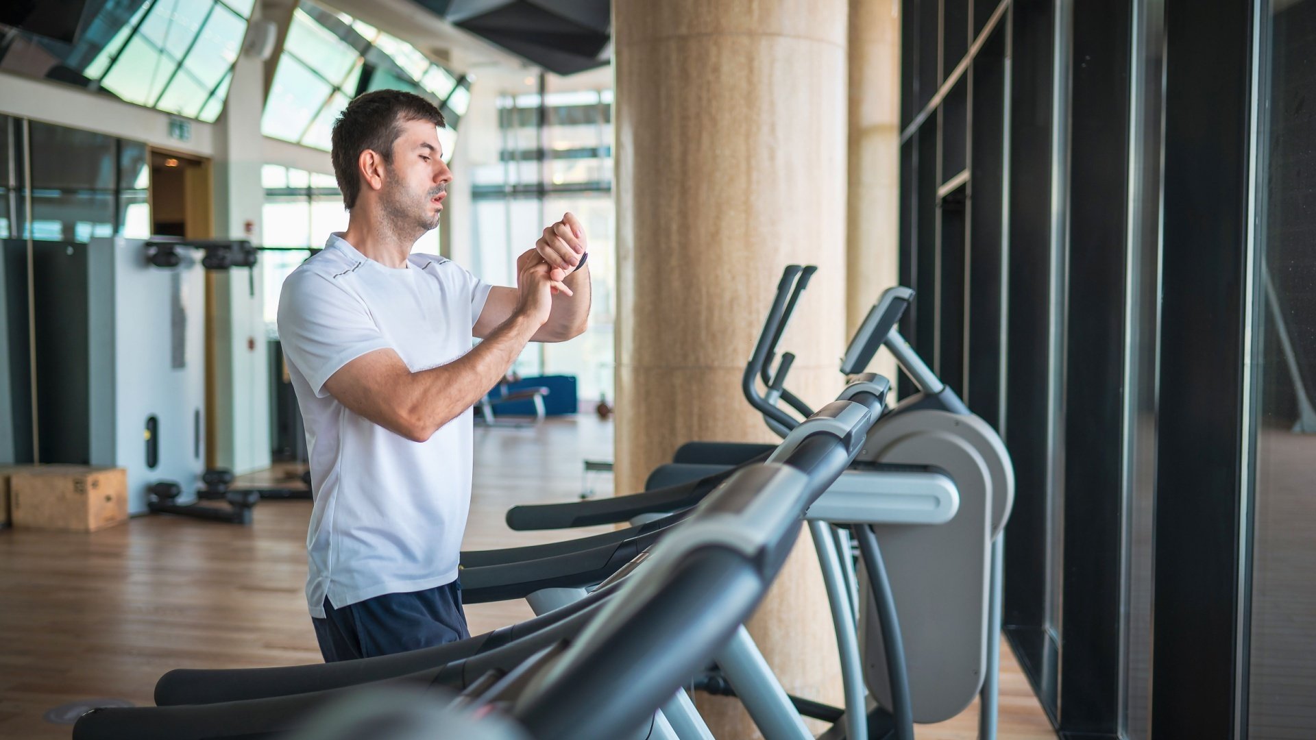 Is the Treadmill or Your Watch More Accurate on How Far You’ve Run?