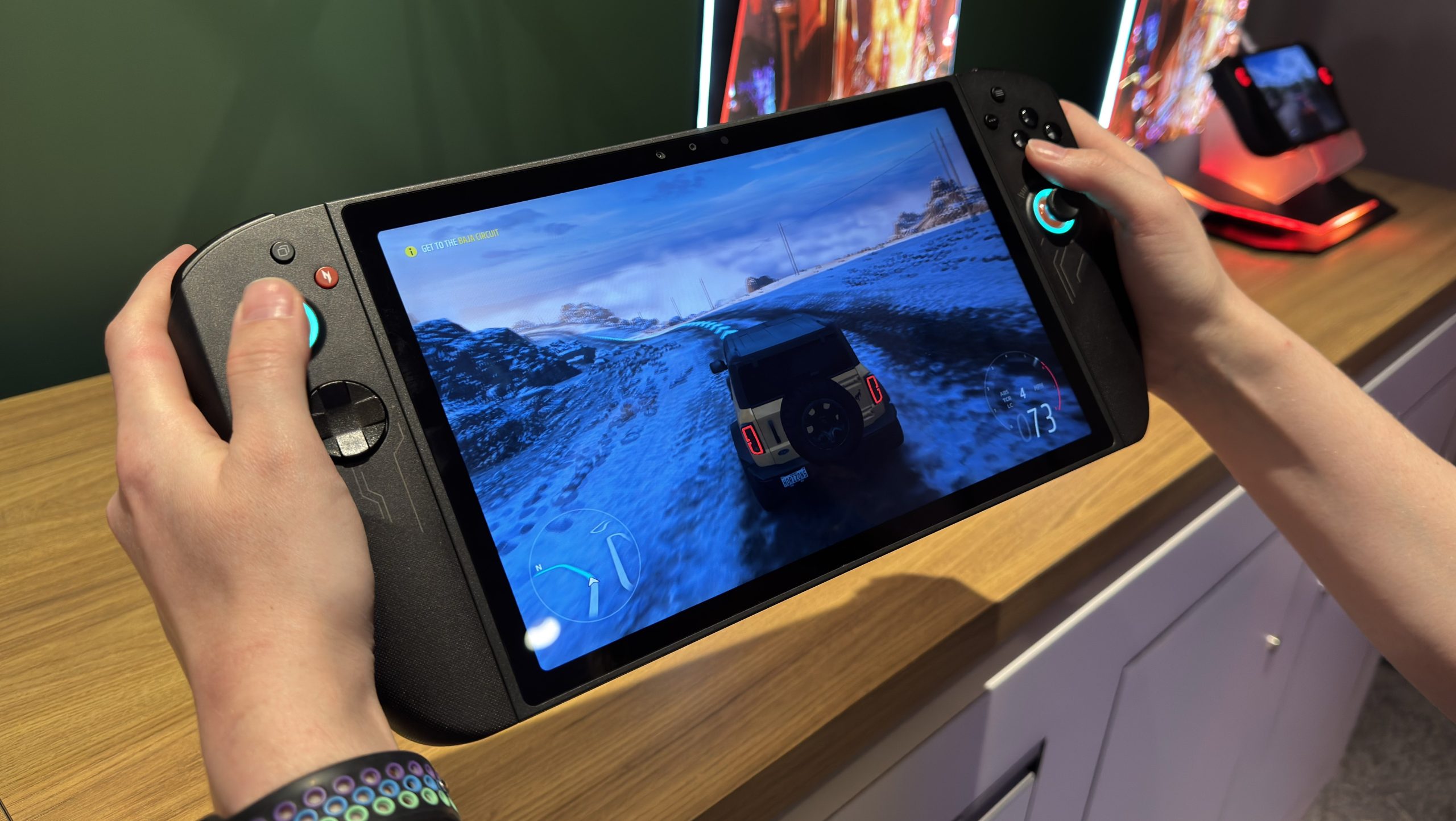 CES 2025: The Acer Nitro Blaze 11 Gaming Handheld Is an Absolute Unit